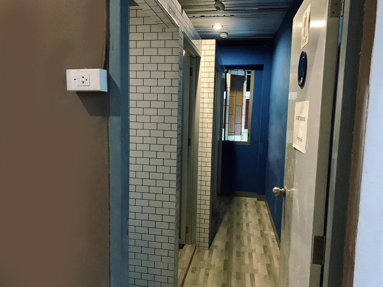 Susu Khaosan Hostel Bangkok Ngoại thất bức ảnh